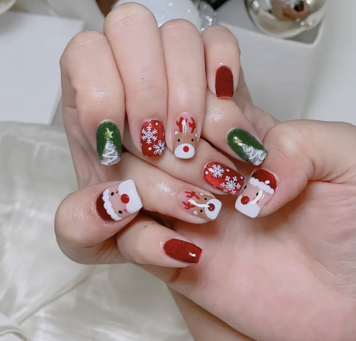 Christmas Press on Nails Santa - Nail Art Press On review and price